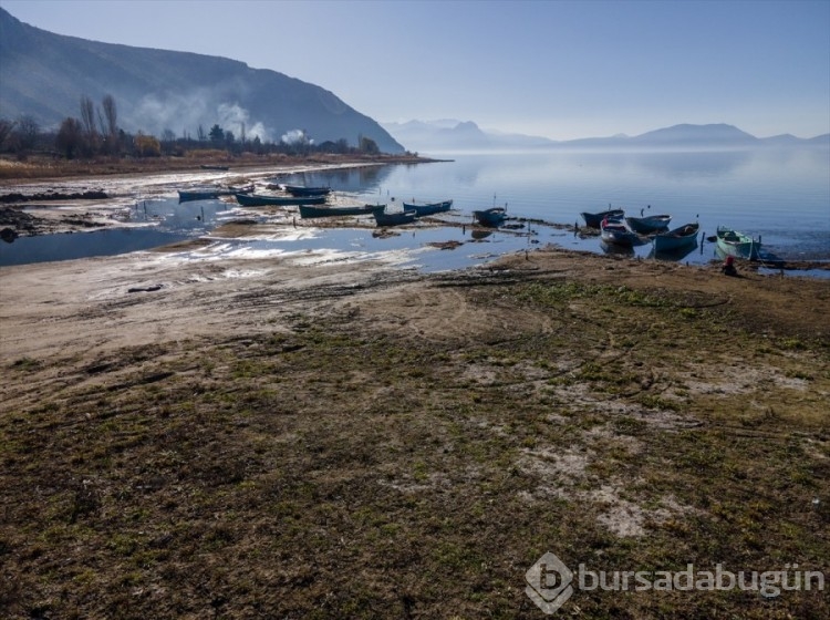 Eğirdir gölünün su seviyesinde azalma görüldü