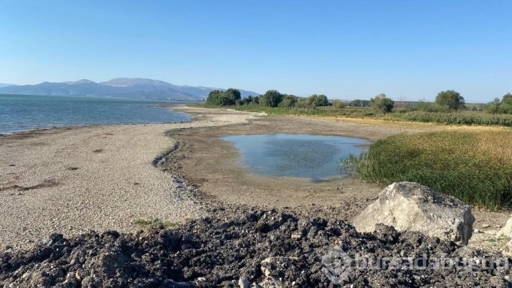 Eğirdir gölünün su seviyesinde azalma görüldü