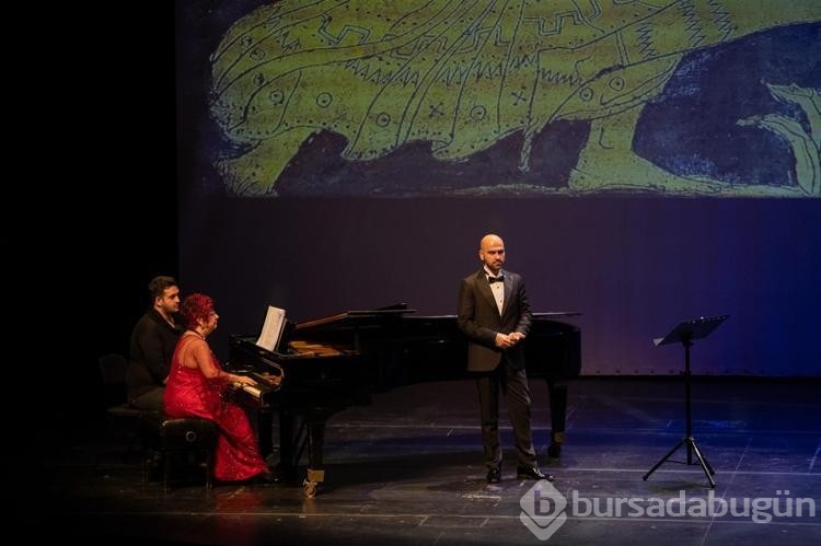 İlber Ortaylı 'Mezopotamya'dan Ege'ye' operasında anlatıcı oldu
