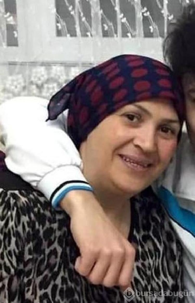 Şambrelle kayarken yüksekten düşen kadın öldü