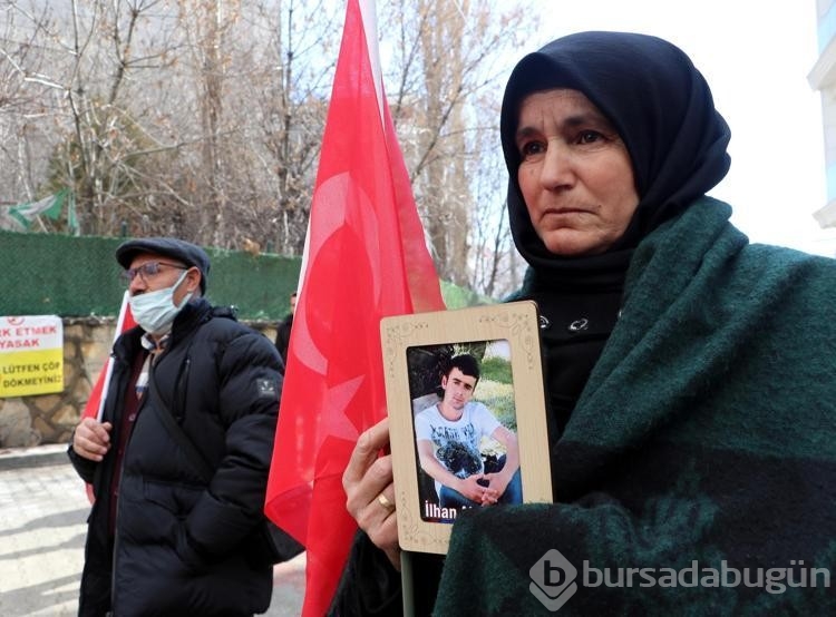 Evlat nöbetine katılan anne: Umudumuz her geçen gün artıyor
