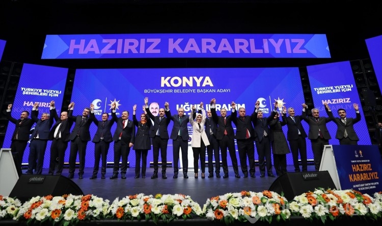 AK Parti'nin 17'si büyükşehir 48 ilin belediye başkan adayları tanıtıldı 