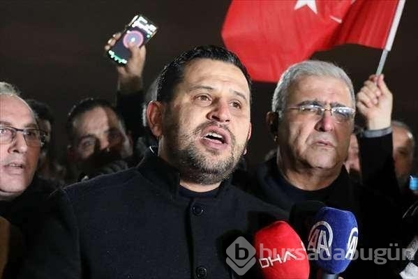 İstanbul'da taksiciler şehitler için toplandı