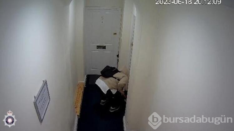 İngiltere'de eski sevgilisinin kapısını patlatan kadına 6 yıl hapis cezası 