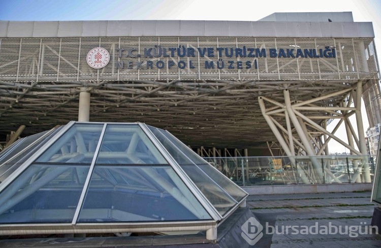 Türkiye'nin ilk nekropol müzesinde cam üzerinde tarihi yolculuk