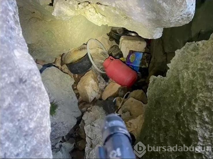 Diyarbakır'da teröristlerin 10 sığınak ve 2 mağarası imha edildi! 