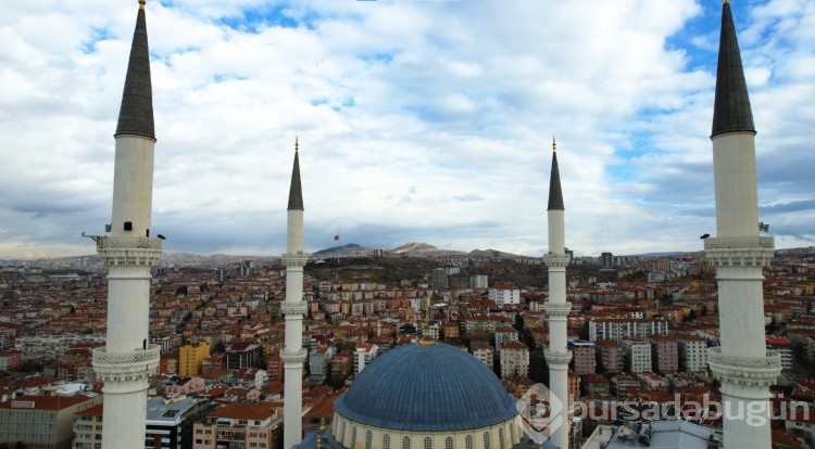 Kocatepe Camii'nin gökyüzü ile buluşması havadan görüntülendi