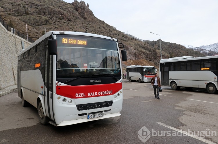 Gümüşhane'de keçiye "mey" konseri verdi, sosyal medyada viral oldu