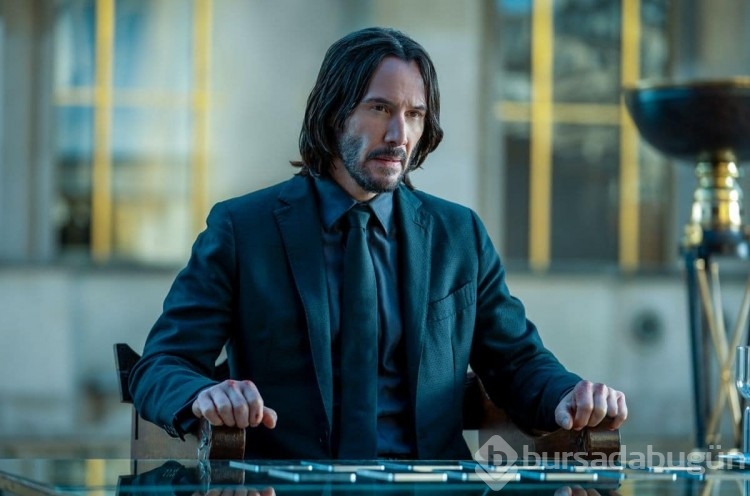 Keanu Revees'in ilk romanı yolda 