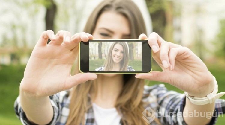 Nasıl fotojenik olunur? İşte kusursuz fotoğraflar için ipuçları...