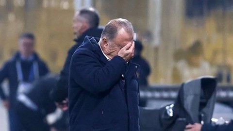 Yunanistan, Fatih Terim'i yerden yere vurdu: Kendini kaybetti!