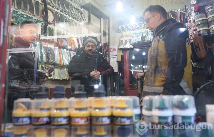 Hırsızın eli kanser hastası yaşlı adamın ekmek teknesine uzandı