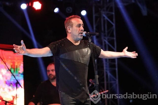 Haluk Levent, telefonunu getirene menemen yapacak