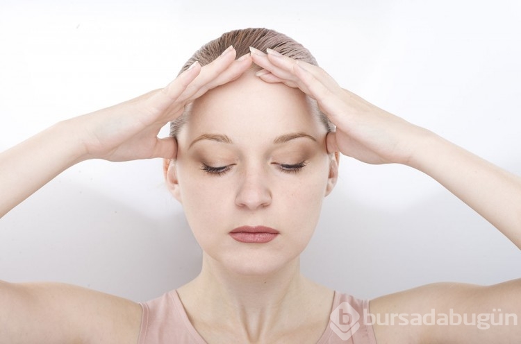 Uzmanlar yanıtladı: Yüz yogası gerçekten işe yarıyor mu?