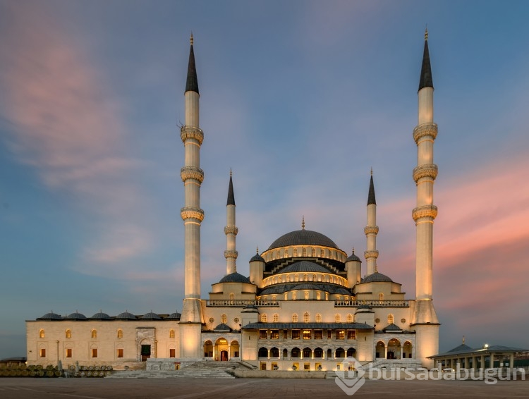 Türkiye'nin en büyük camisi hangisidir?