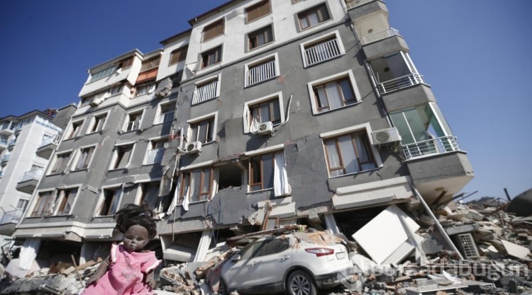 Fotoğraflarla asrın felaketi: 53 binden fazla canımız gitti