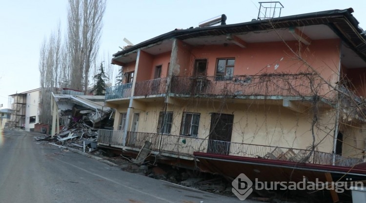Fotoğraflarla asrın felaketi: 53 binden fazla canımız gitti
