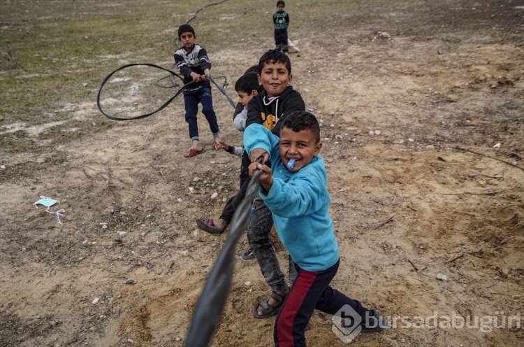 Gazze'de günlük yaşam: Çocuk her yerde çocuk... 

