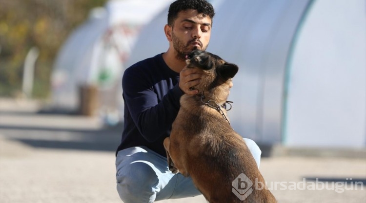 Depremde sahibini uyandıran Şila konteyner kentteki çocukların neşesi