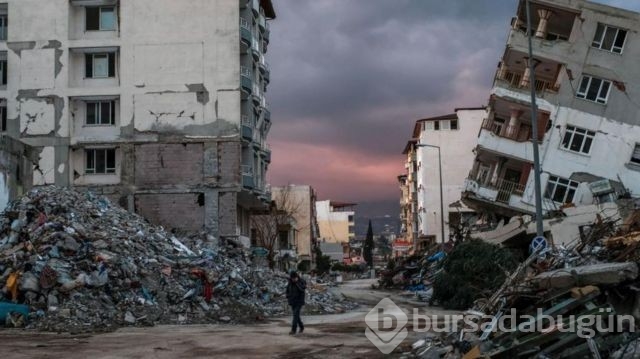 Oğuzhan Uğur: Deprem acısını hala içimizde taşıyoruz, yaşadıklarımızı unutmak mümkün değil