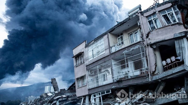 Oğuzhan Uğur: Deprem acısını hala içimizde taşıyoruz, yaşadıklarımızı unutmak mümkün değil