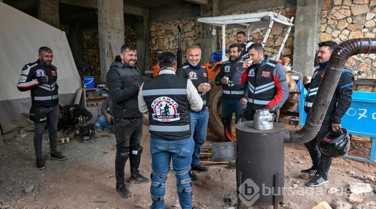 Motorcular bu kez depremzede köy çocukları için gaza bastı