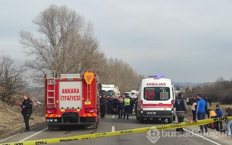 Ankara'da iki otomobil çarpıştı: 3 ölü, 3 yaralı
