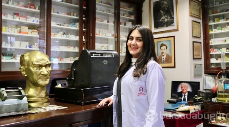 Geleceğin eczacıları asırlık "Sıhhat Eczanesi"nde yetişiyor
