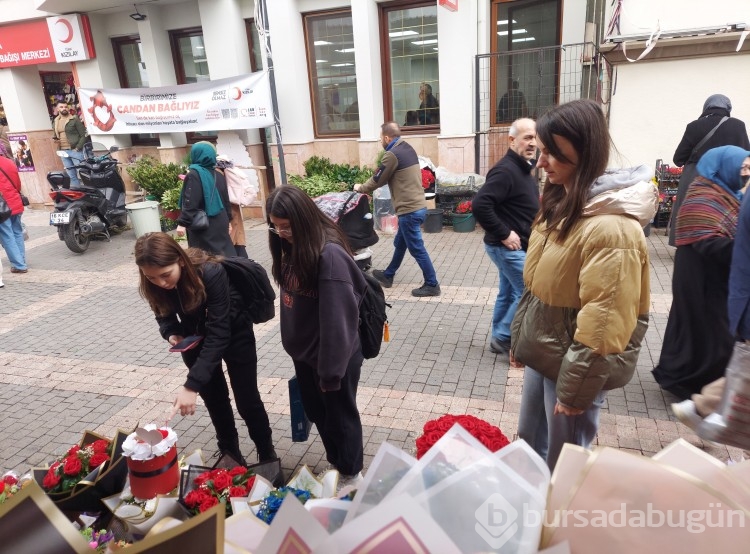 Çiçekçilerde 14 Şubat yoğunluğu başladı! Çiçek fiyatları ne durumda?