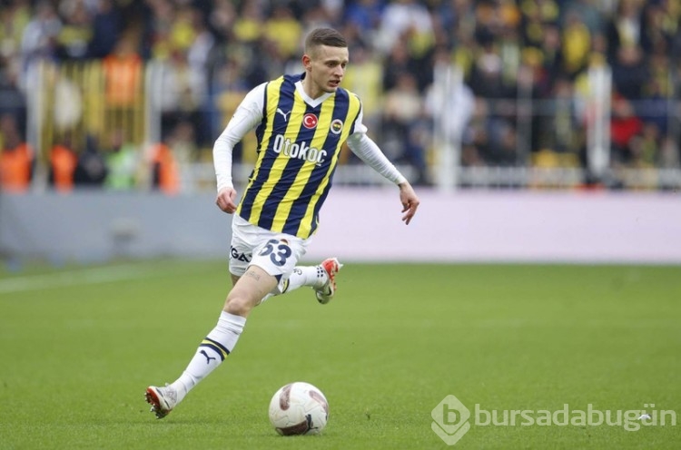 Fenerbahçe'de İlk 11 sil baştan değişiyor!