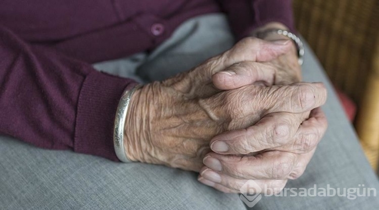 Alzheimer'ın 10 önemli işaretlerini profesörler açıkladı
