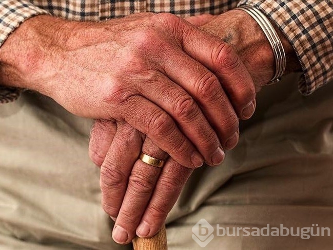 Alzheimer'ın 10 önemli işaretlerini profesörler açıkladı
