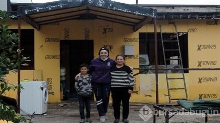 Depremde evleri yıkılan 6 yaşındaki Nur'un yeni ev talebi için harekete geçtiler
