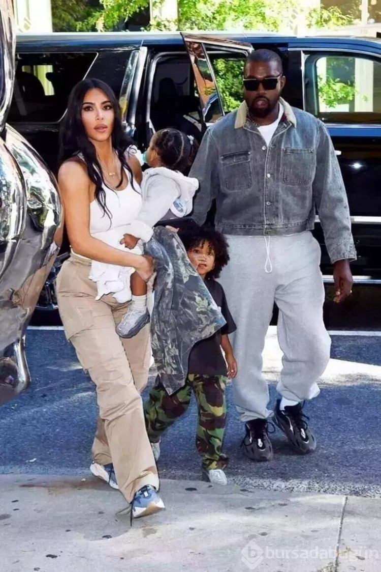 Kim Kardashian, Kanye West'i müstehcen giyim tarzı hakkında uyardı!
