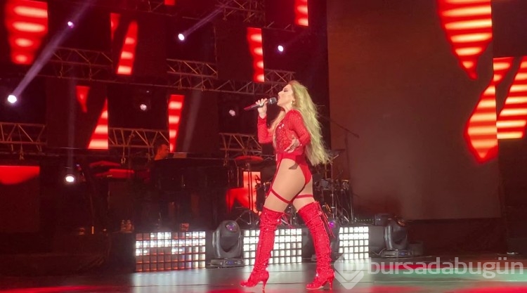 Hadise'nin unutulmaz sahne kostümleri