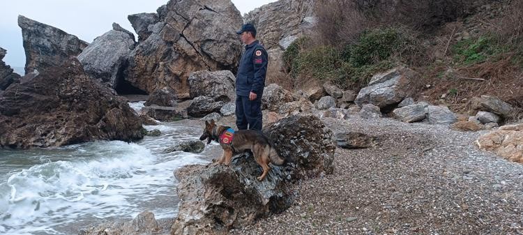 Kayıp 4 mürettebatı arama çalışmalarının 13'üncü günü