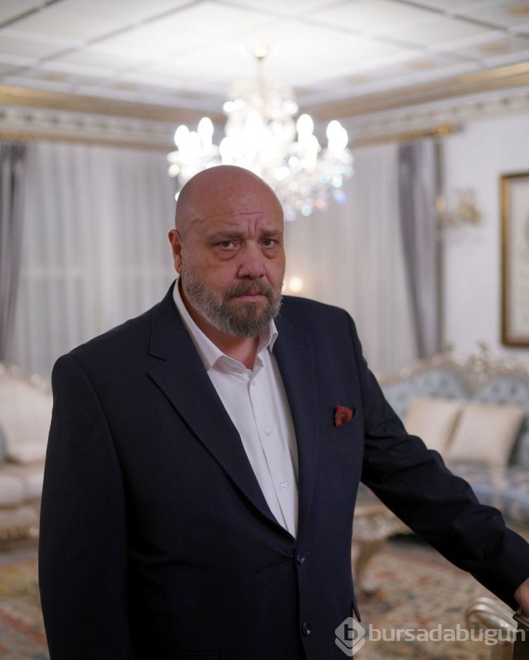 Kızılcık Şerbeti'nin yeni Abdullah'ı olmuştu: Ahmet Mümtaz Taylan'dan ilk set karesi

