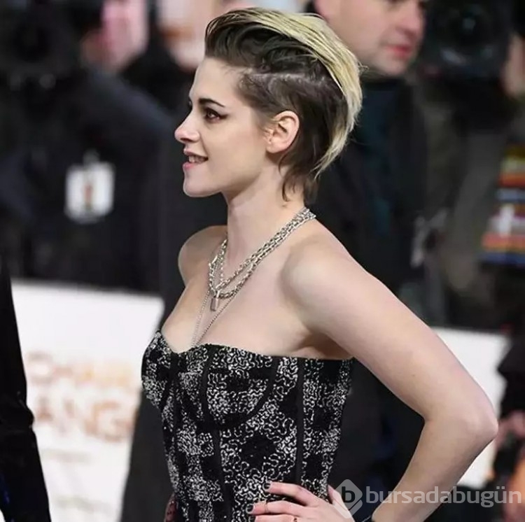 Kristen Stewart'ın giydiği kıyafet galayı gölgede bıraktı!