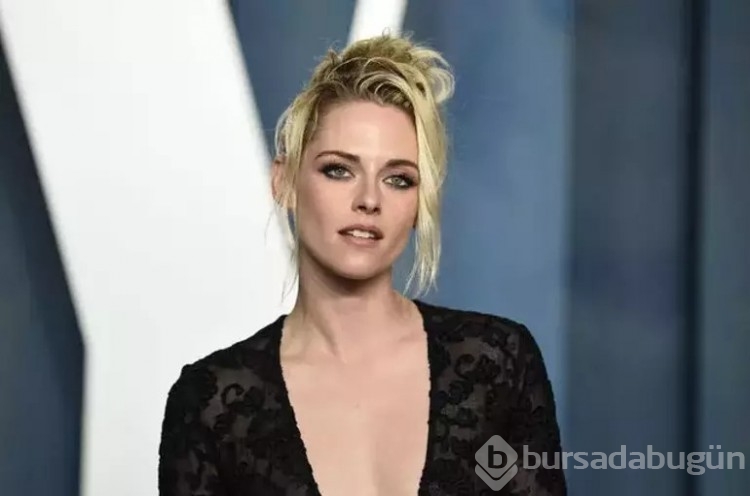 Kristen Stewart'ın giydiği kıyafet galayı gölgede bıraktı!