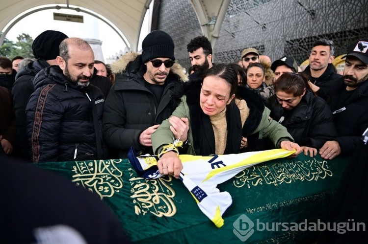 Oyuncu Efe Deprem son yolculuğuna uğurlandı
