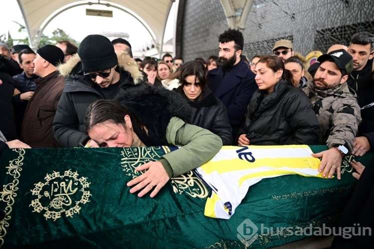 Oyuncu Efe Deprem son yolculuğuna uğurlandı
