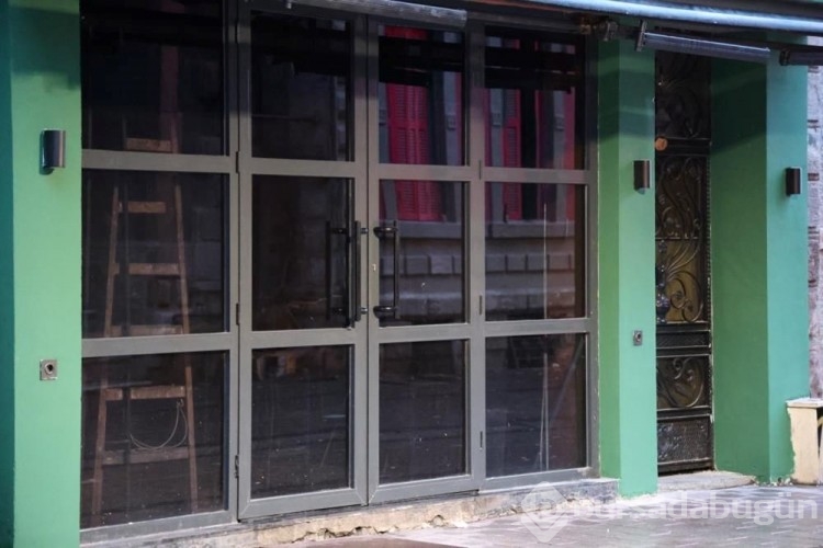 İzmir'de eğlence merkezine ateş açıldı
