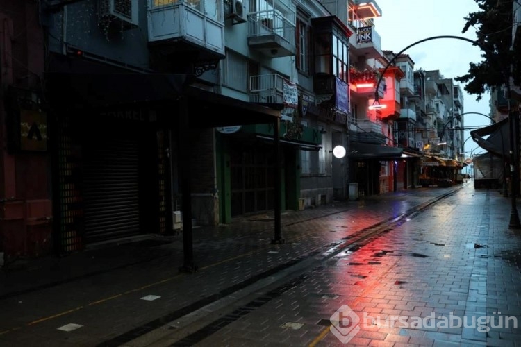 İzmir'de eğlence merkezine ateş açıldı
