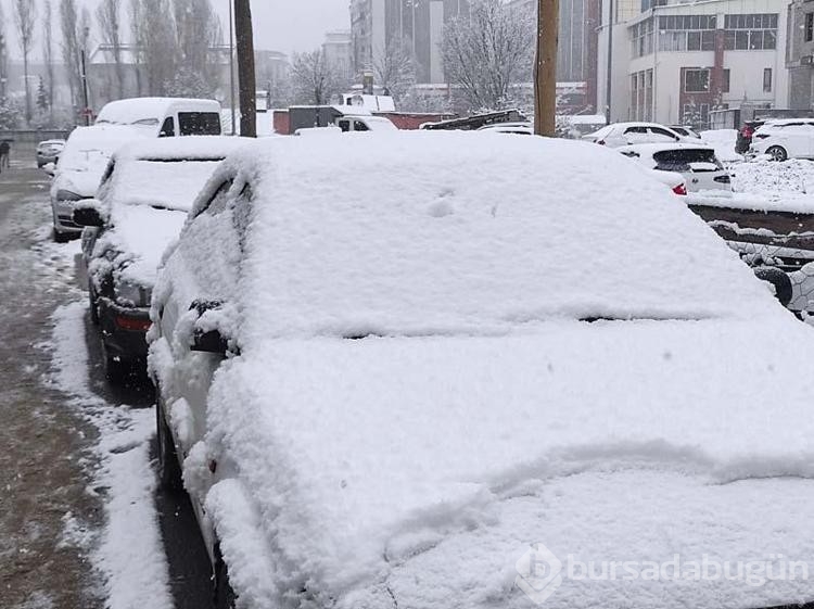 Van'da kardan kapanan 179 yerleşim yerinin yolu ulaşıma açıldı
