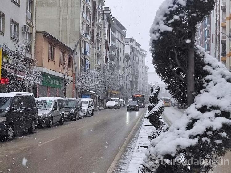 Van'da kardan kapanan 179 yerleşim yerinin yolu ulaşıma açıldı
