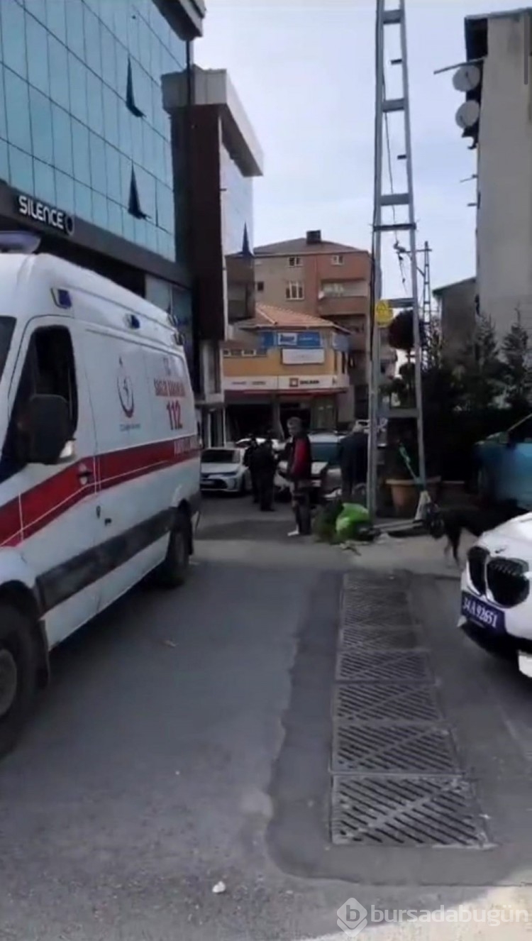 İstanbul'da motosikletli saldırganlardan iş yerine kurşun yağmuru
