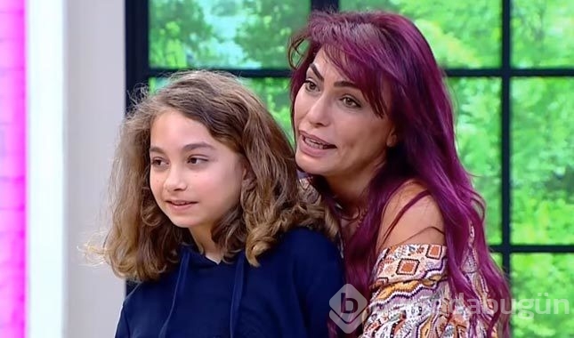 Leyla Bilginel: Beş yaşındayken babam beni bıçakla kovaladı!