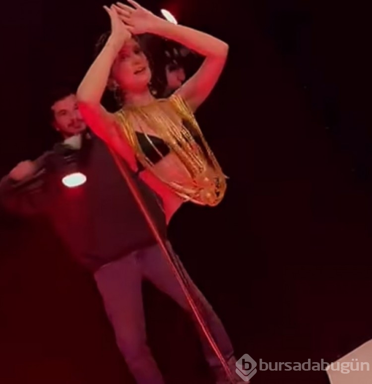Farah Zeynep Abdullah dansıyla sosyal medyayı salladı!