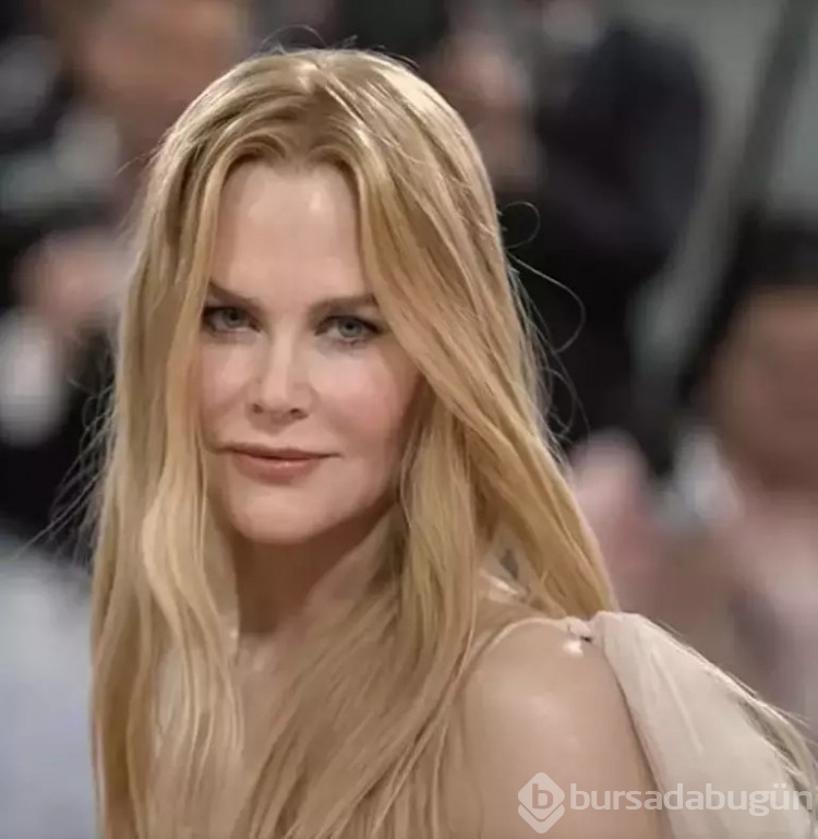 Nicole Kidman: Babamı tabutunda görünce kontrolsüzce gülmeye başladım!
