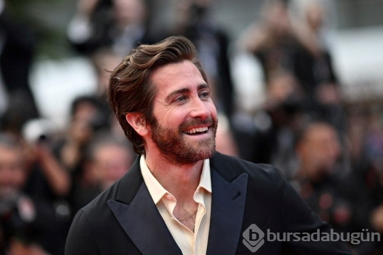 Jake Gyllenhaal: Batman'i oynamaktan onur duyarım